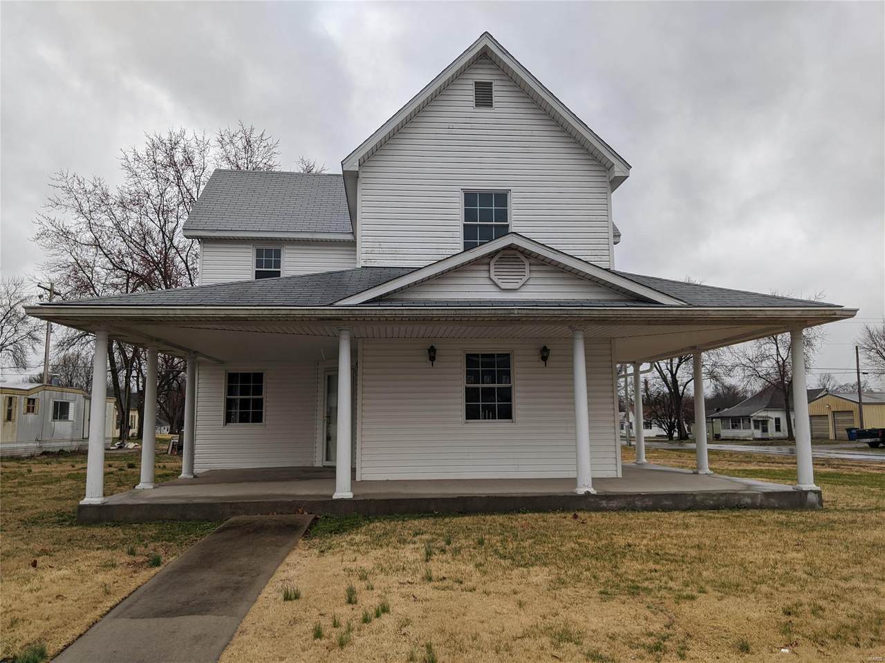 501 Pine Street - Photo 1