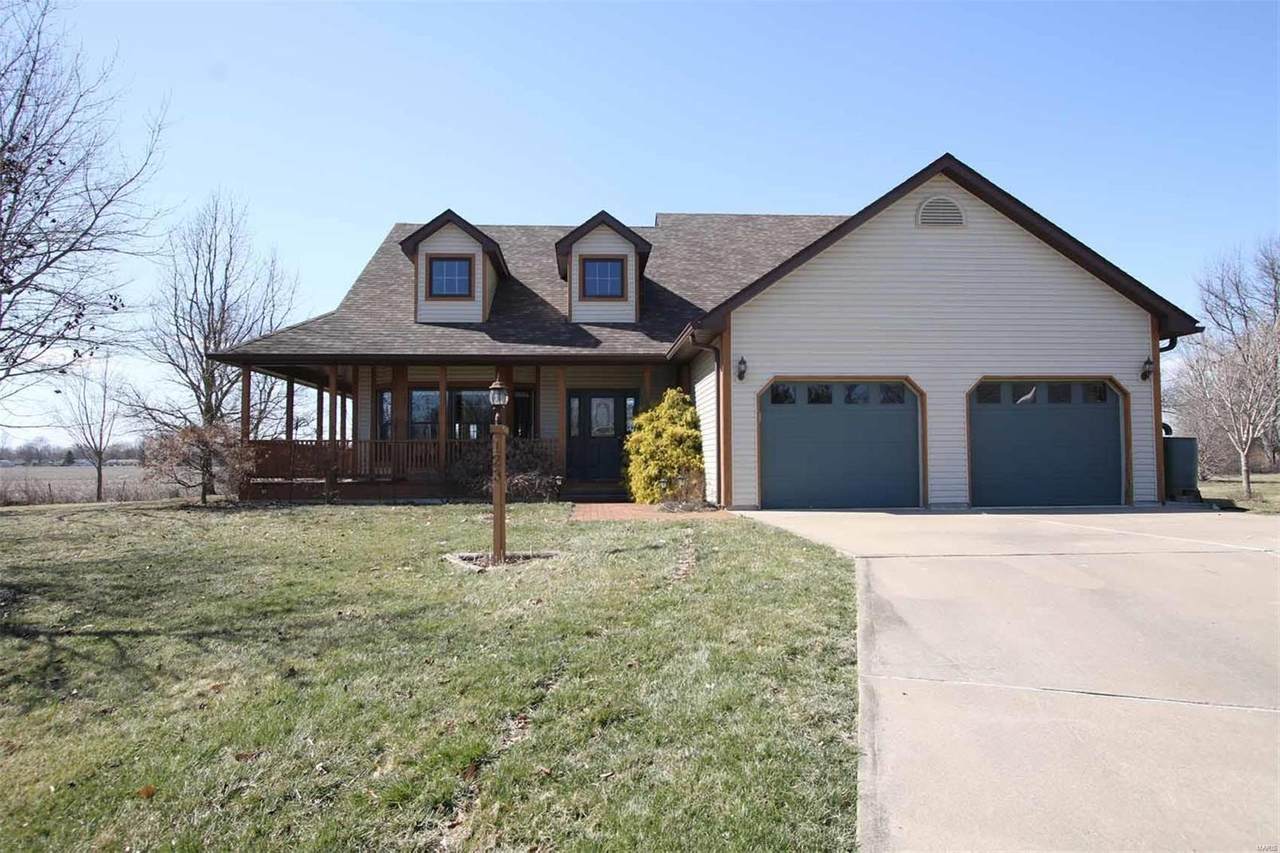 123 Evergreen Court - Photo 1