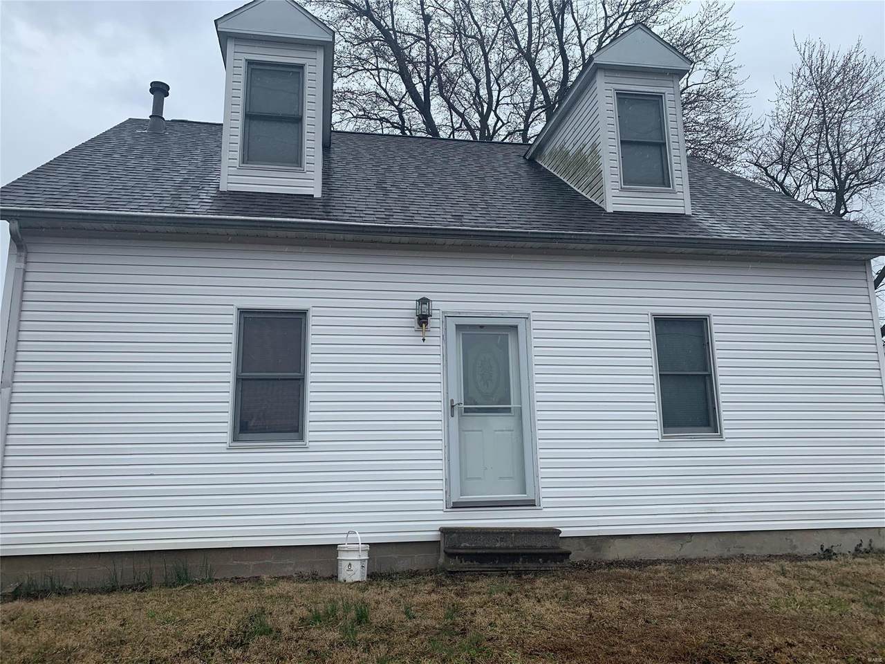 114 Sycamore Street - Photo 1