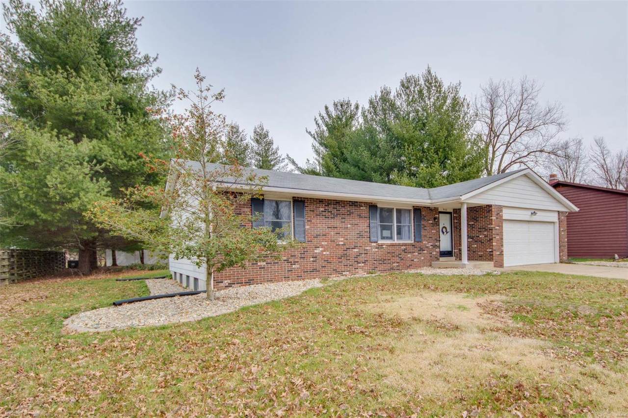 902 Enos Lane - Photo 1