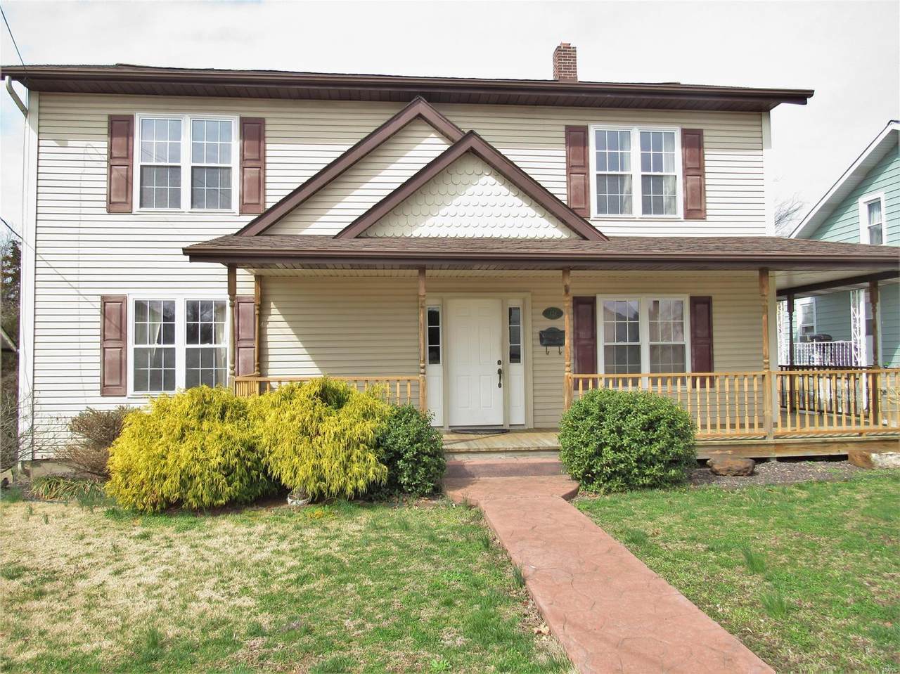 428 Pine Street - Photo 1