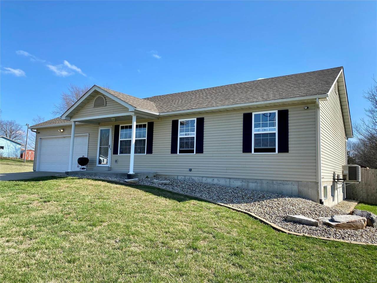 212 A Cedar Avenue - Photo 1