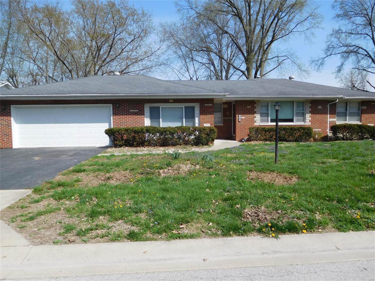 106 Mary Drive - Photo 1