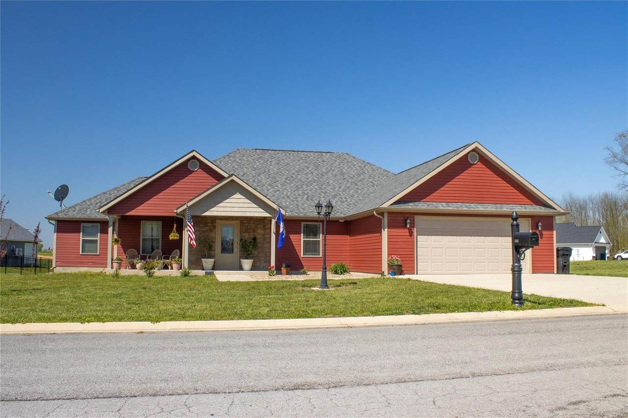 1802 Roye Lane - Photo 1