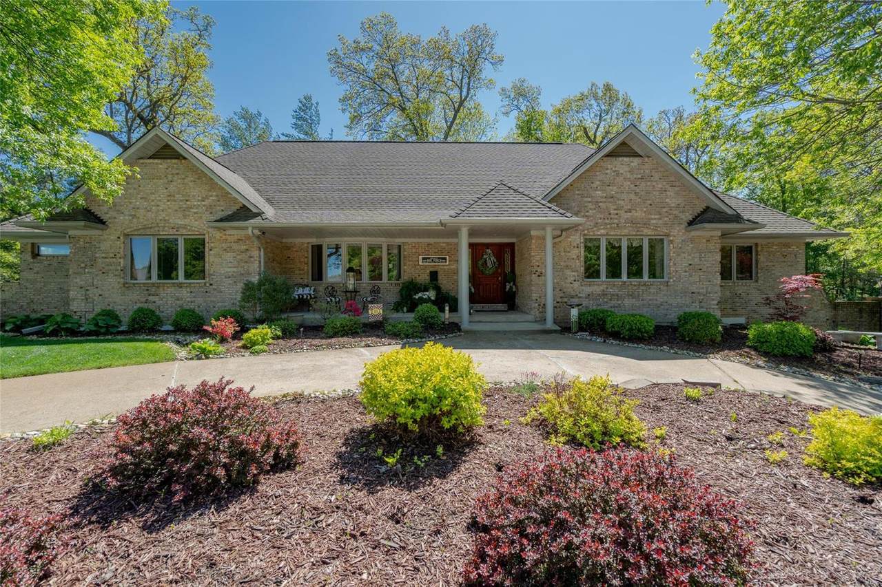 406 Bluff Crest Court - Photo 1