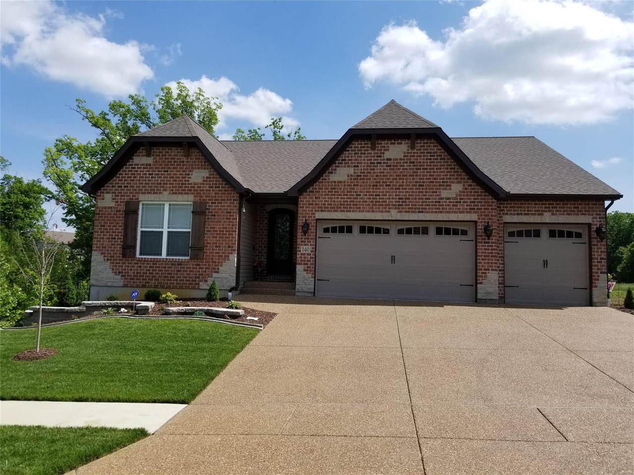 514 Stonewolf Creek Drive - Photo 1