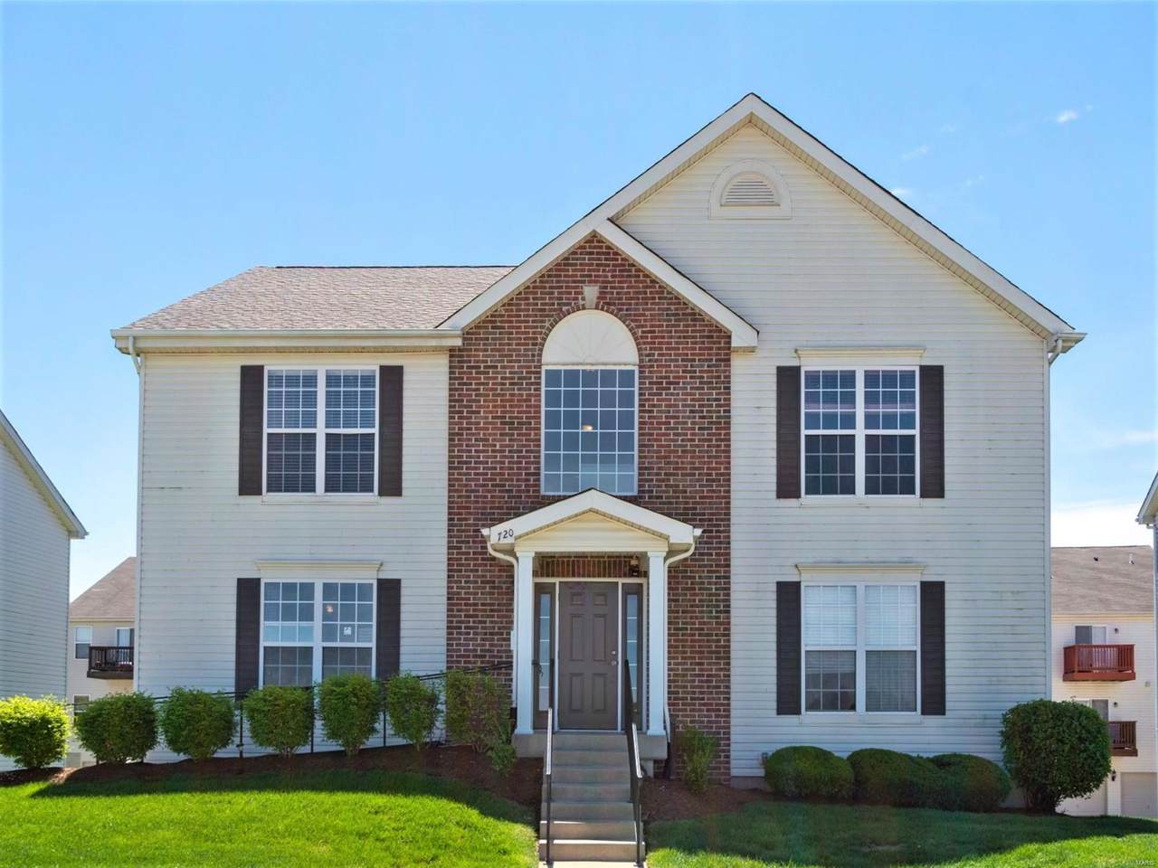 720 Harbor Woods Drive - Photo 1