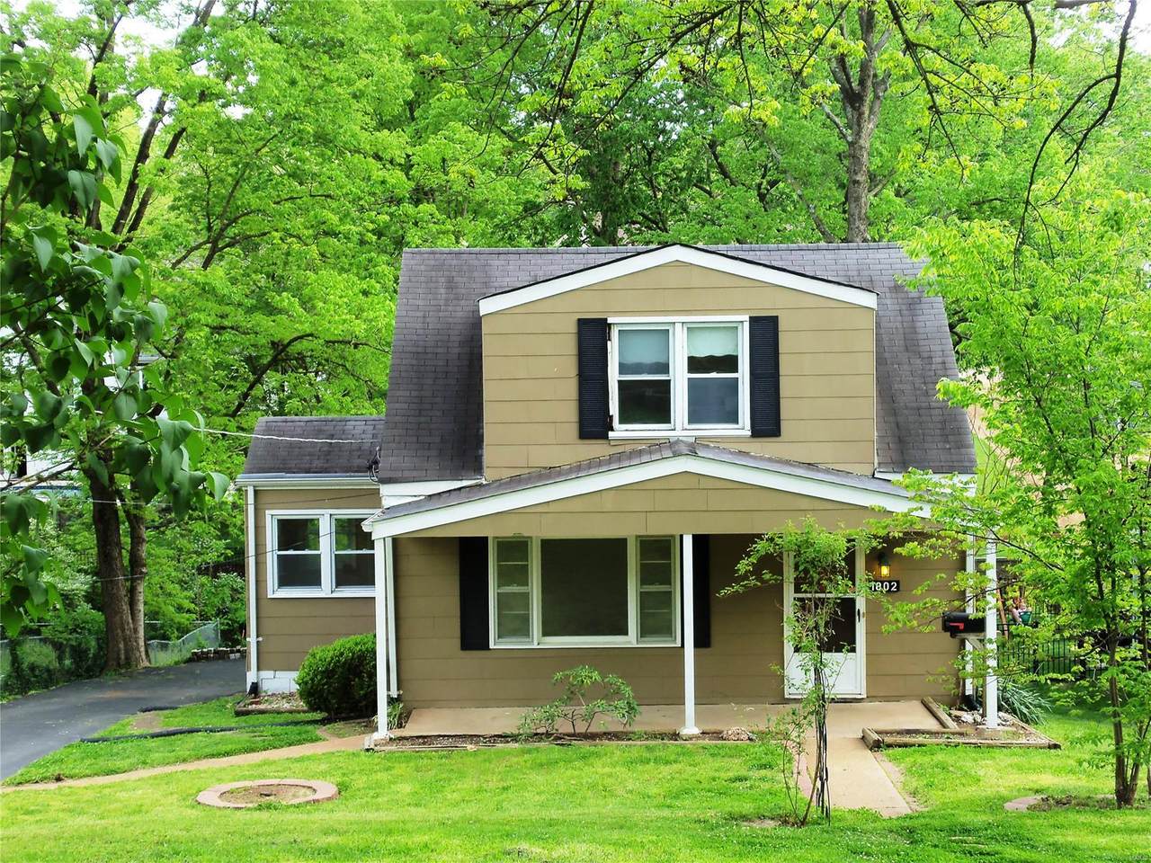 1802 Thursby Avenue - Photo 1