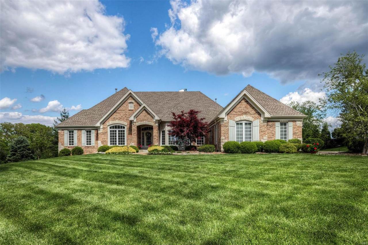 660 Grey Oaks Drive - Photo 1