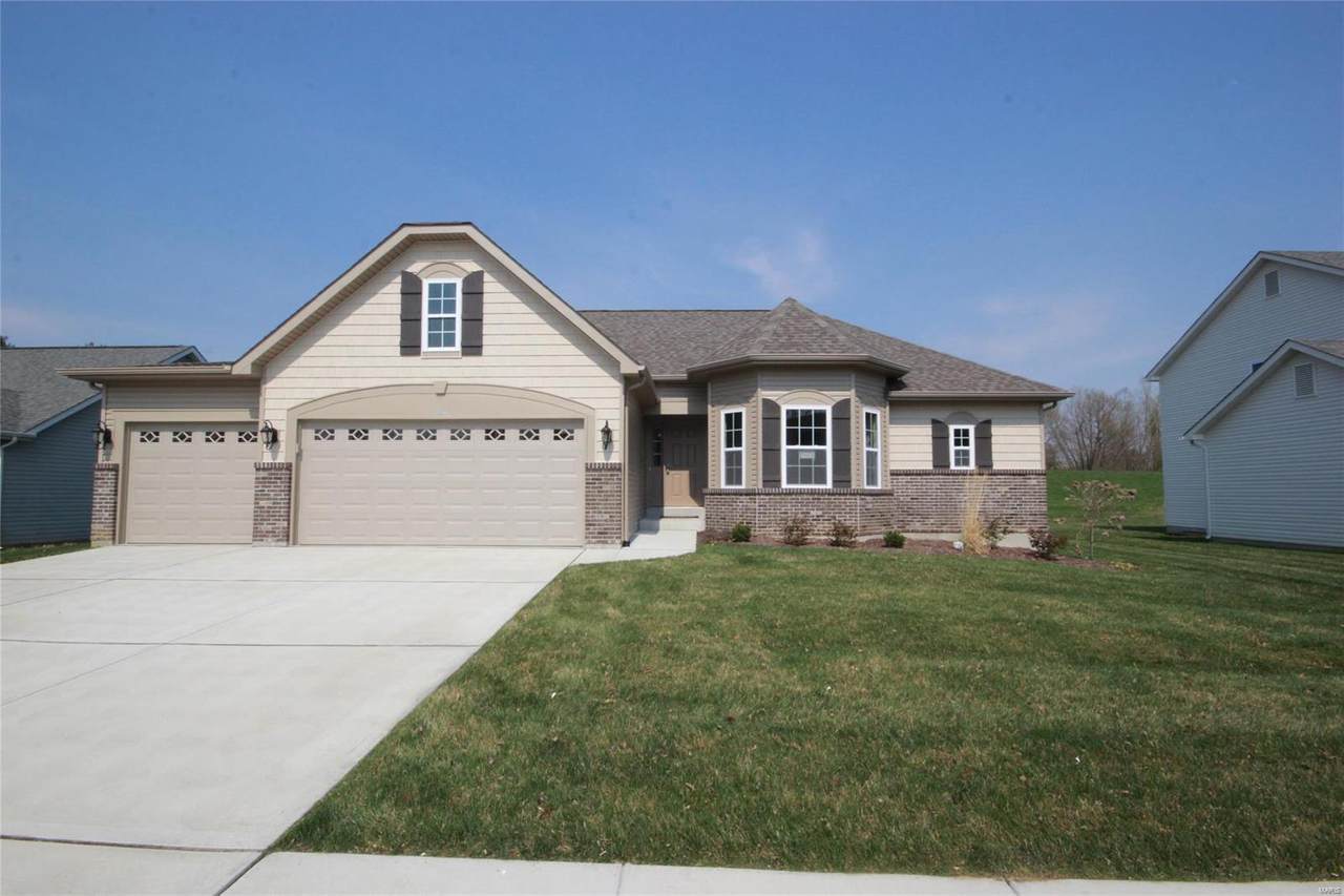 732 Oklahoma Ave - Photo 1