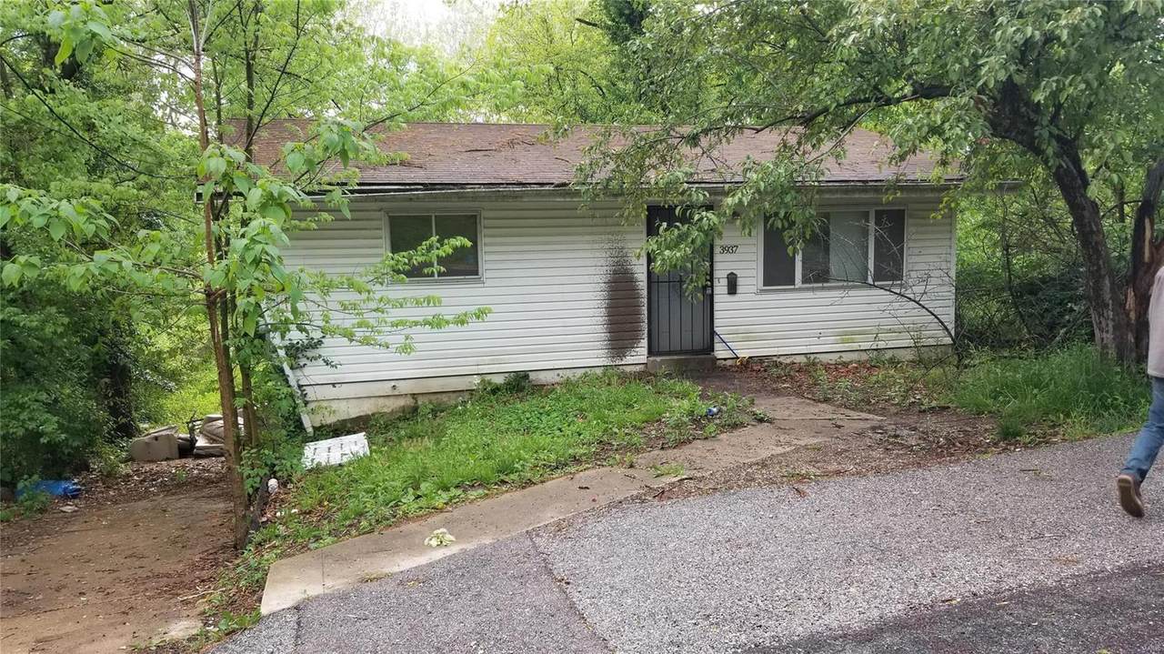 3937 Shirley Avenue - Photo 1