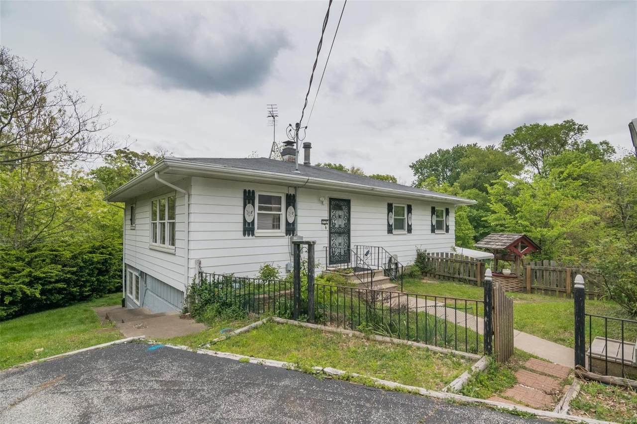 678 Burroughs Avenue - Photo 1