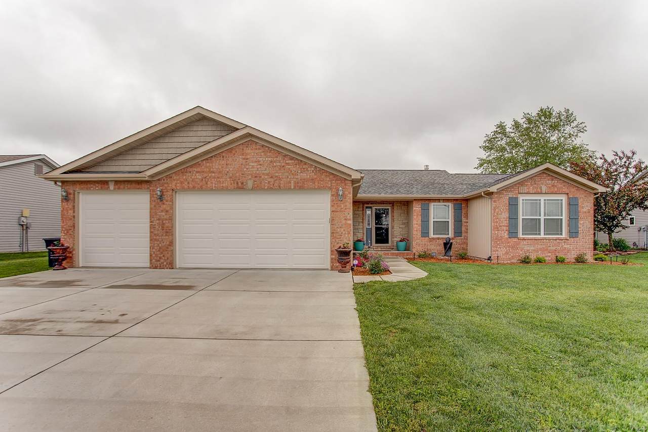 416 Silverthorne Drive - Photo 1