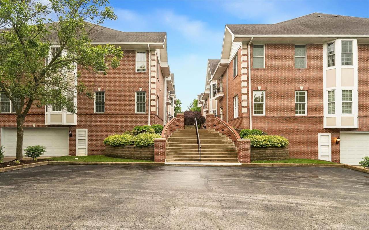 11299 Manchester Road - Photo 1