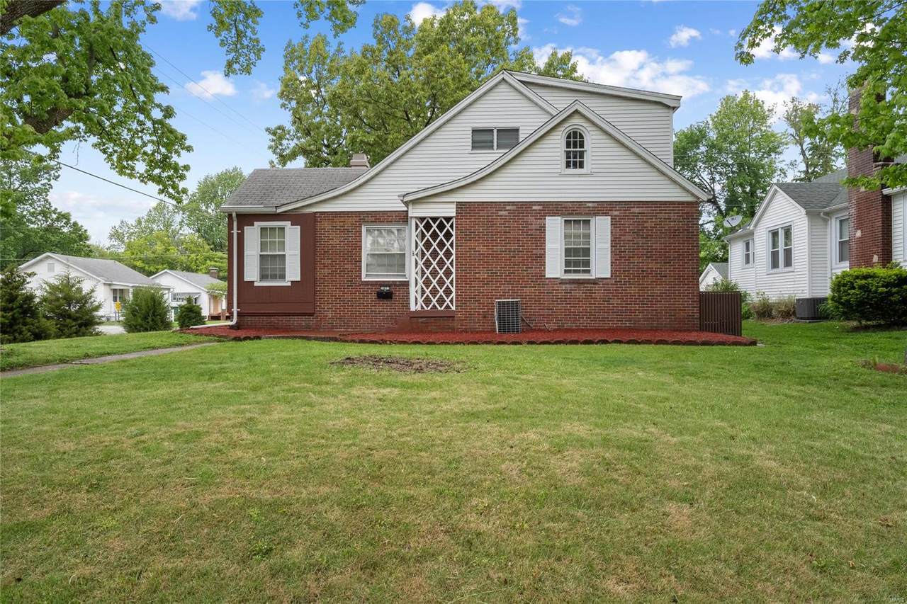 1401 Orchard Street - Photo 1
