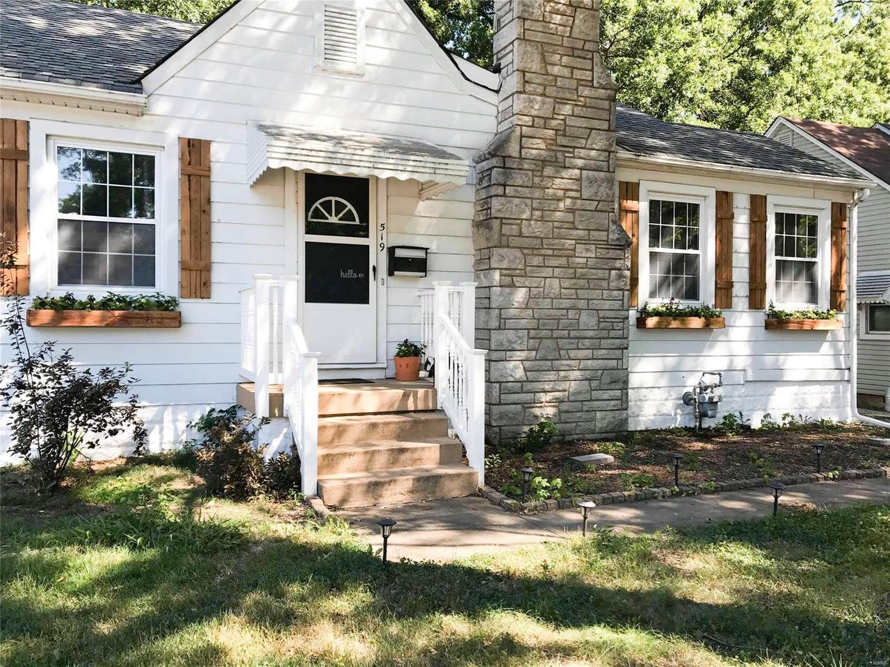 519 17th Street - Photo 1