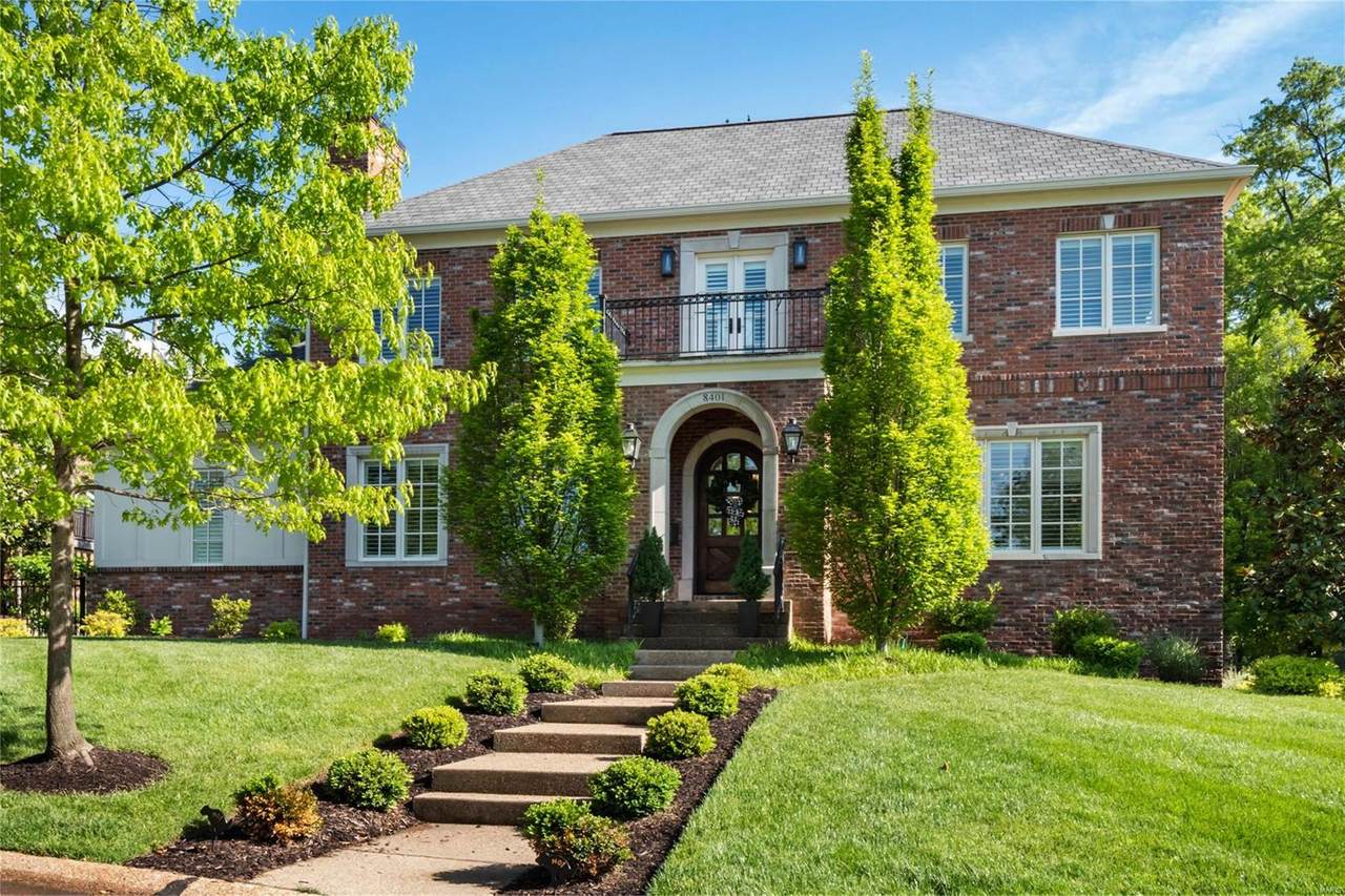 8401 University Drive - Photo 1