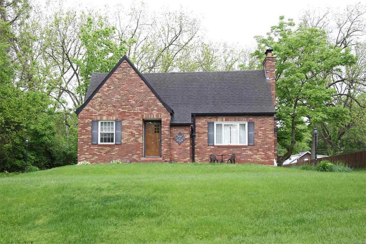 228 Julia Place - Photo 1