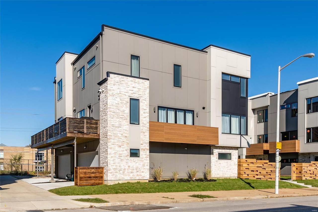2753 Lafayette Avenue - Photo 1