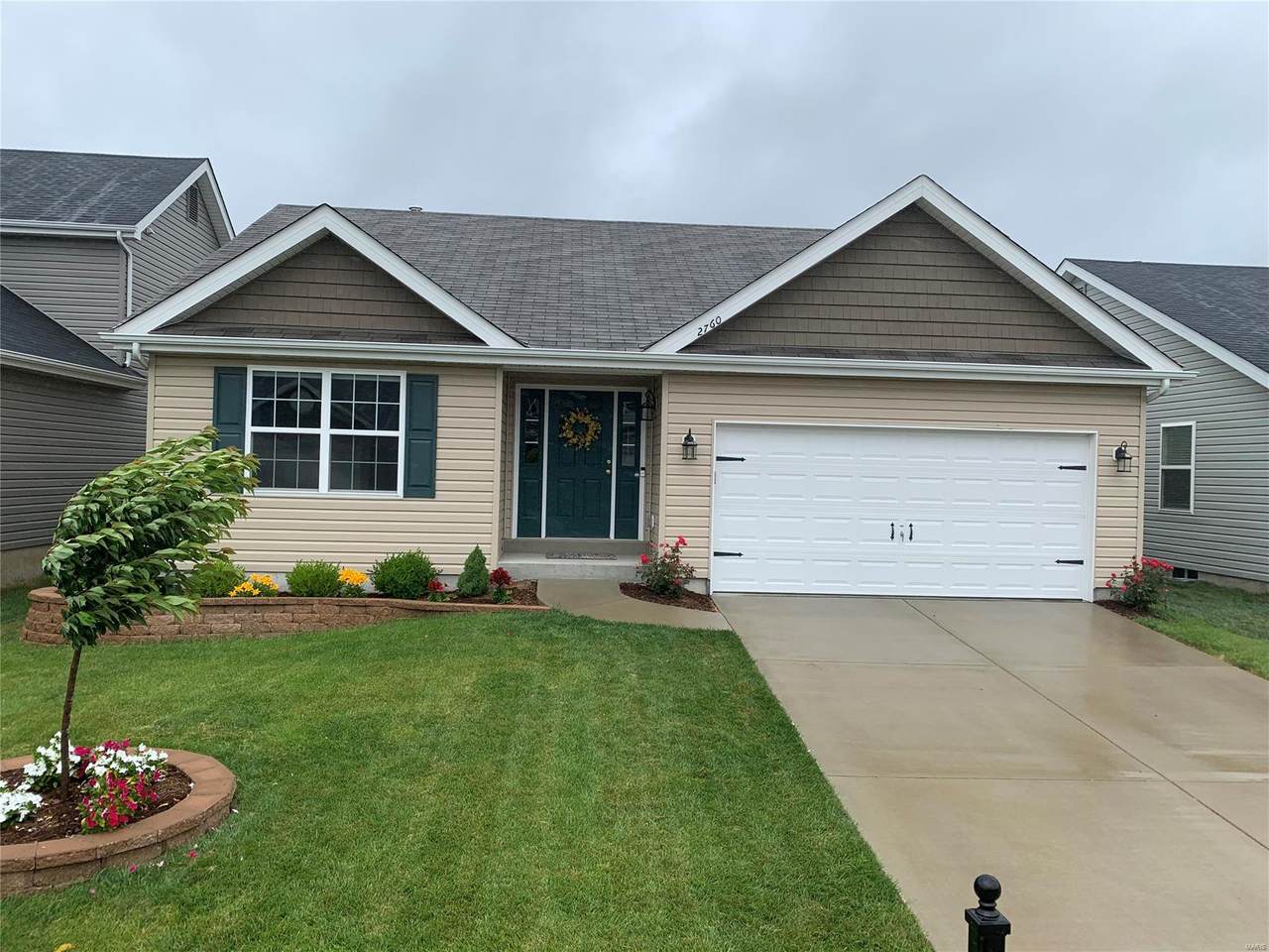 2760 Cedar Grove Drive - Photo 1