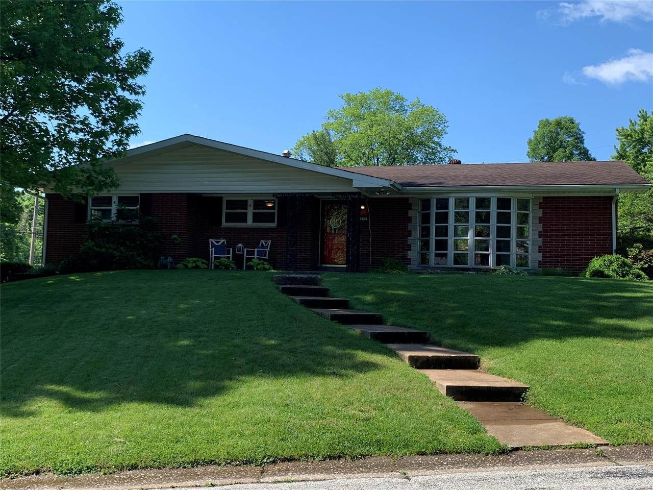 200 Churchill Drive - Photo 1