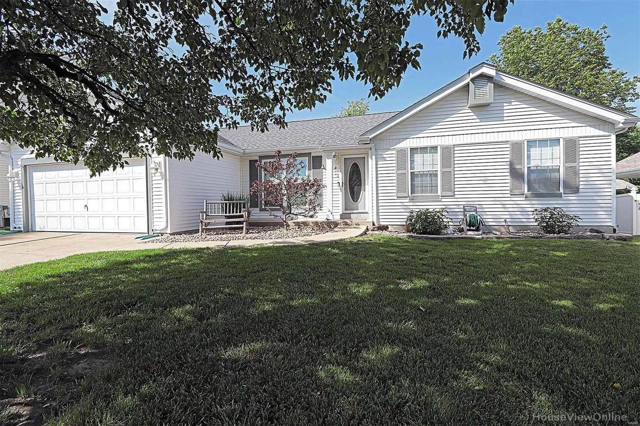 153 Royallprairie Lane - Photo 1