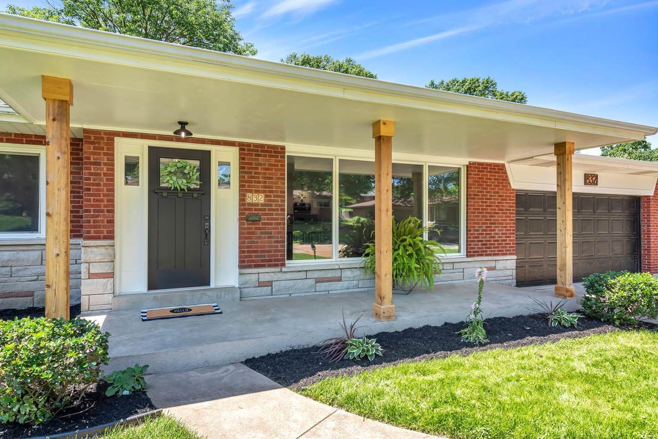 832 Camborne - Photo 1