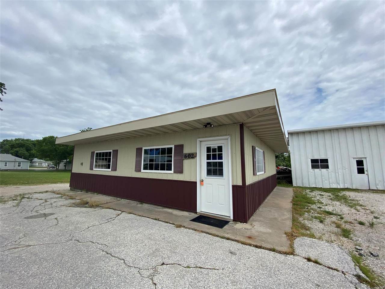 602 Sturgeon Street - Photo 1