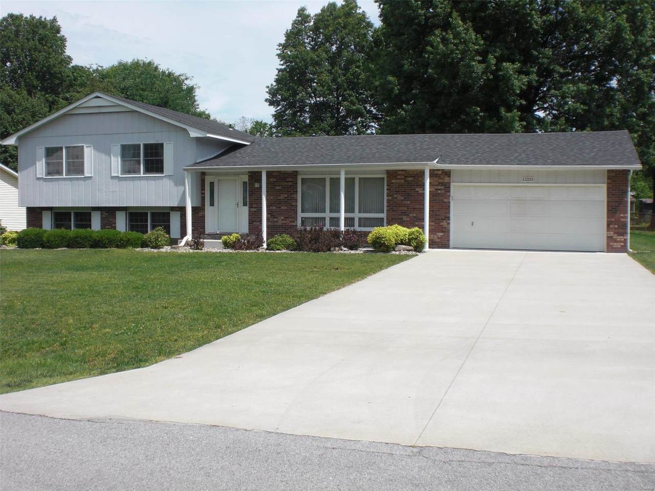 1006 Ivey Lane - Photo 1