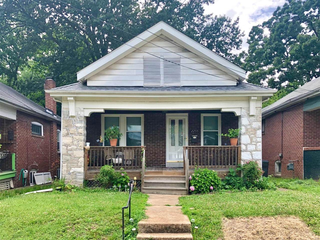2255 Yale Avenue - Photo 1