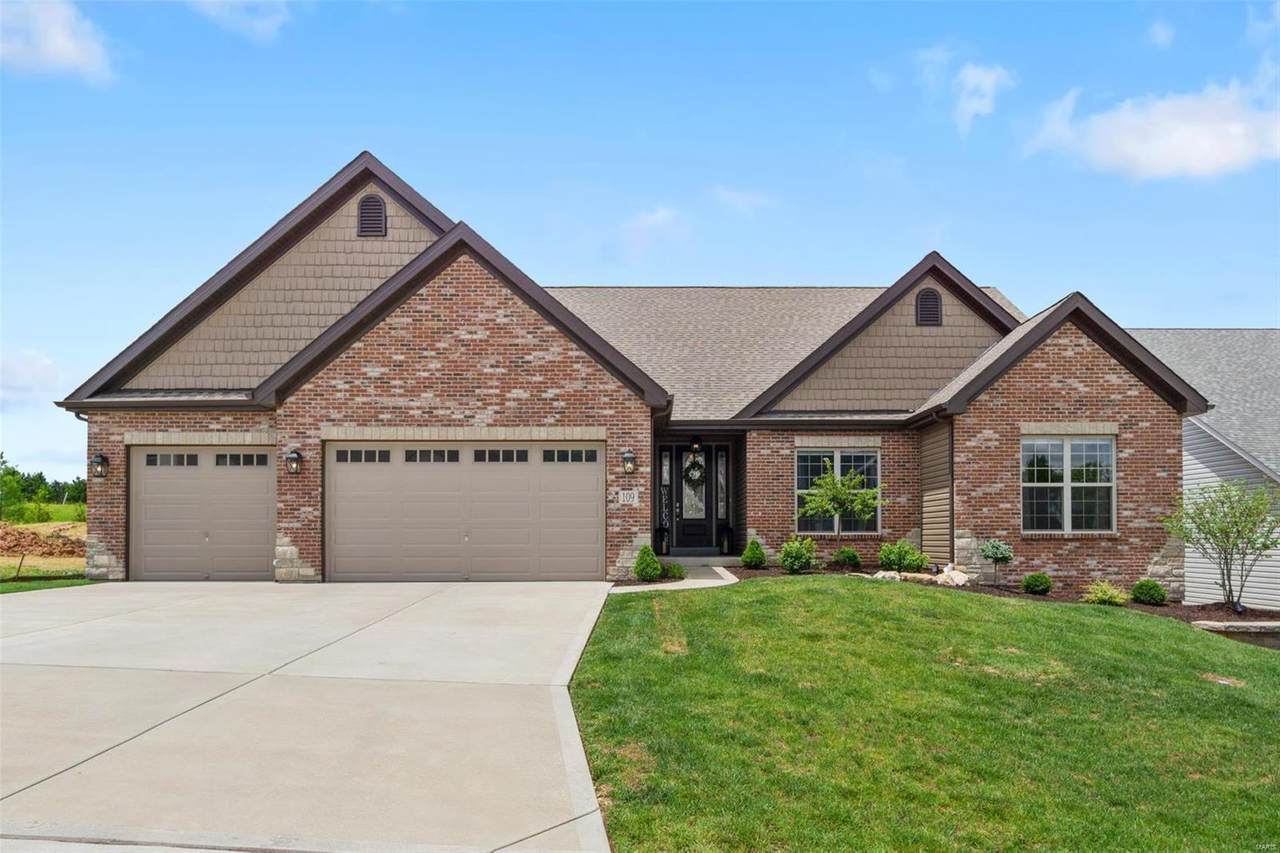 109 Eagle Estates Drive - Photo 1
