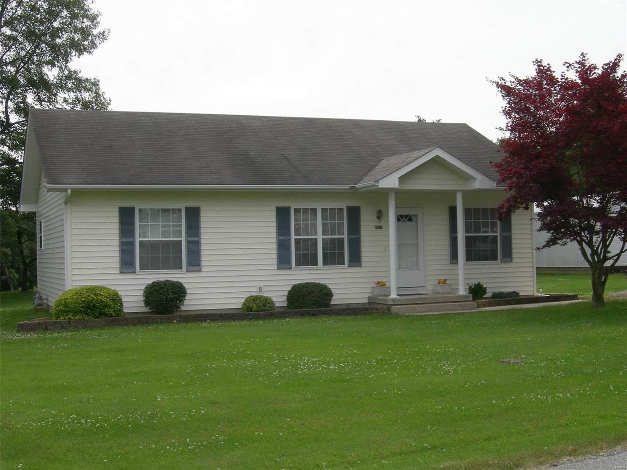 106 Adams Drive - Photo 1