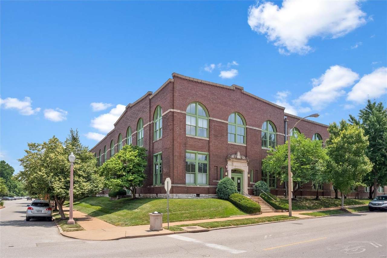 4242 Laclede Avenue - Photo 1