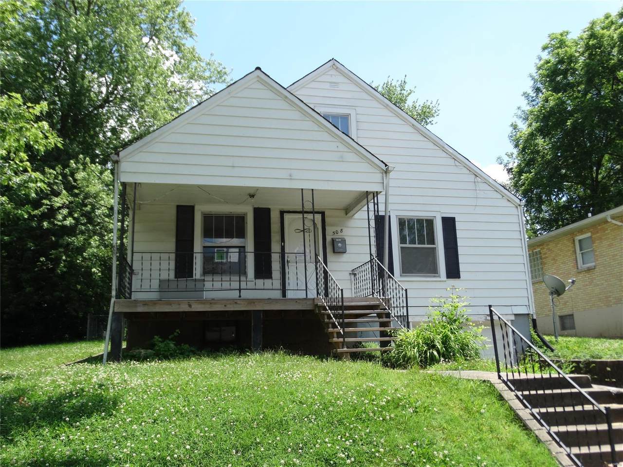 508 Albert Street - Photo 1
