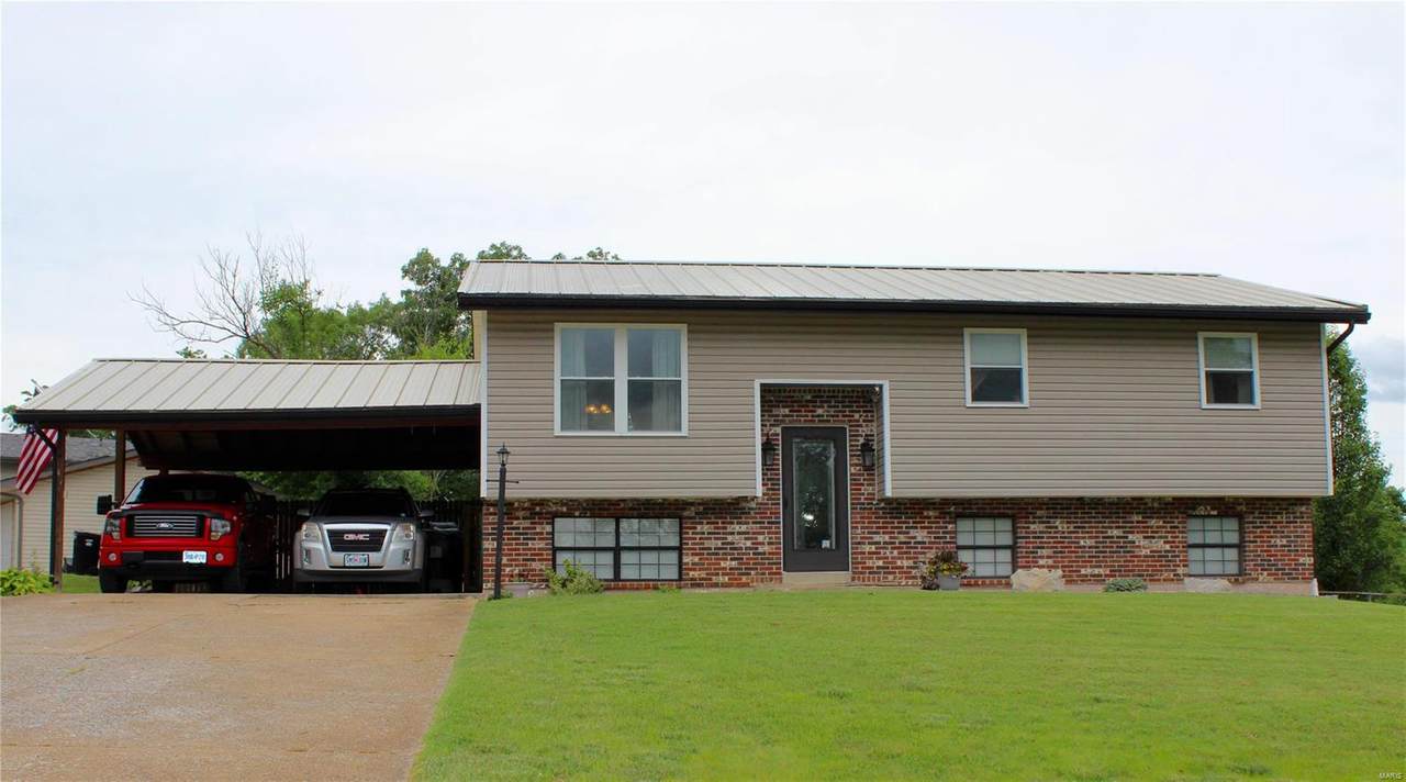 3085 Victoria - Photo 1