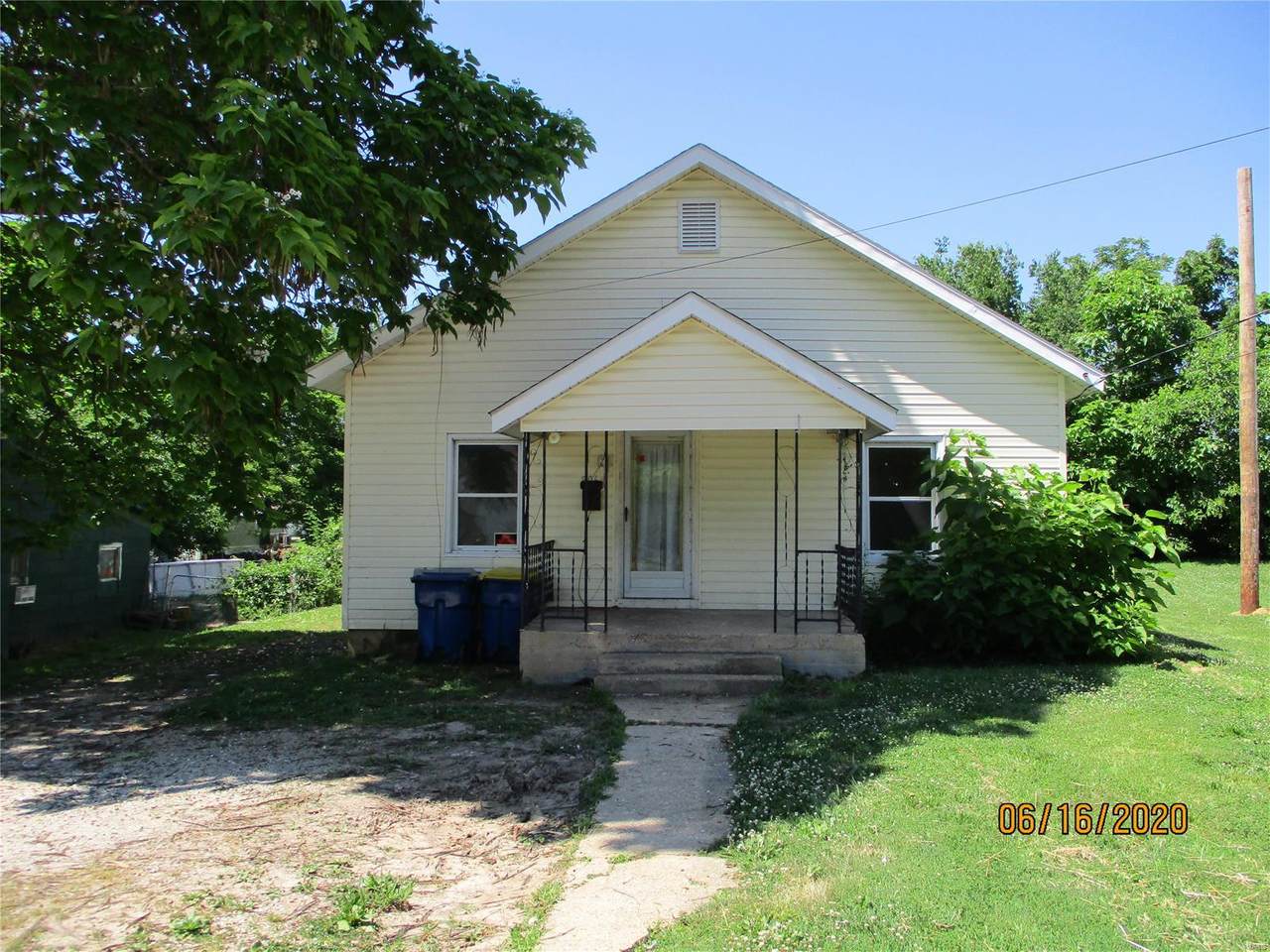 806 1st - Photo 1