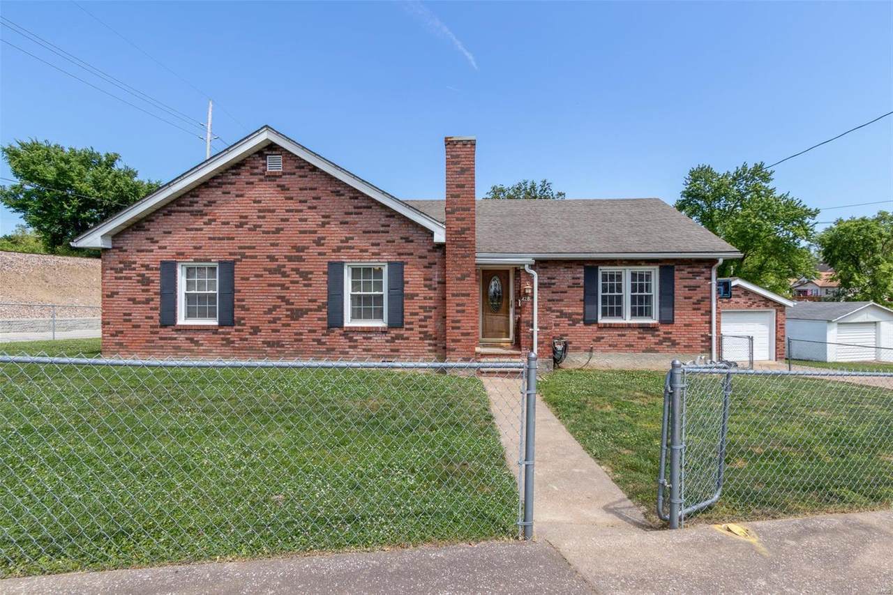 428 Walnut Street - Photo 1