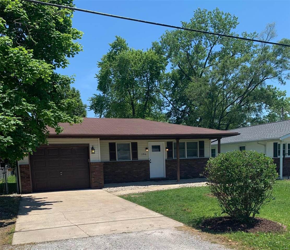 196 Sunset Drive - Photo 1