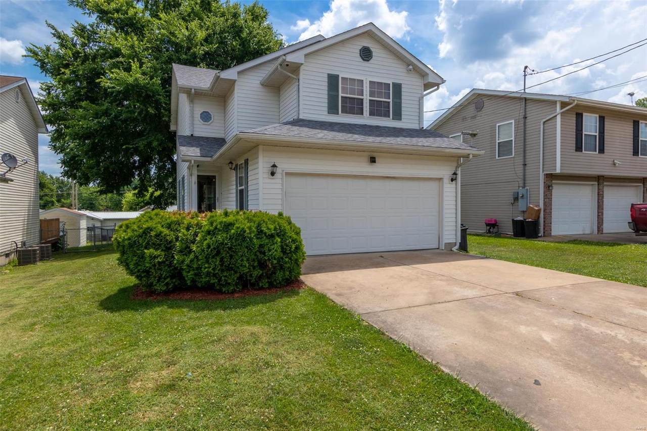 708 Vandervoot Street - Photo 1