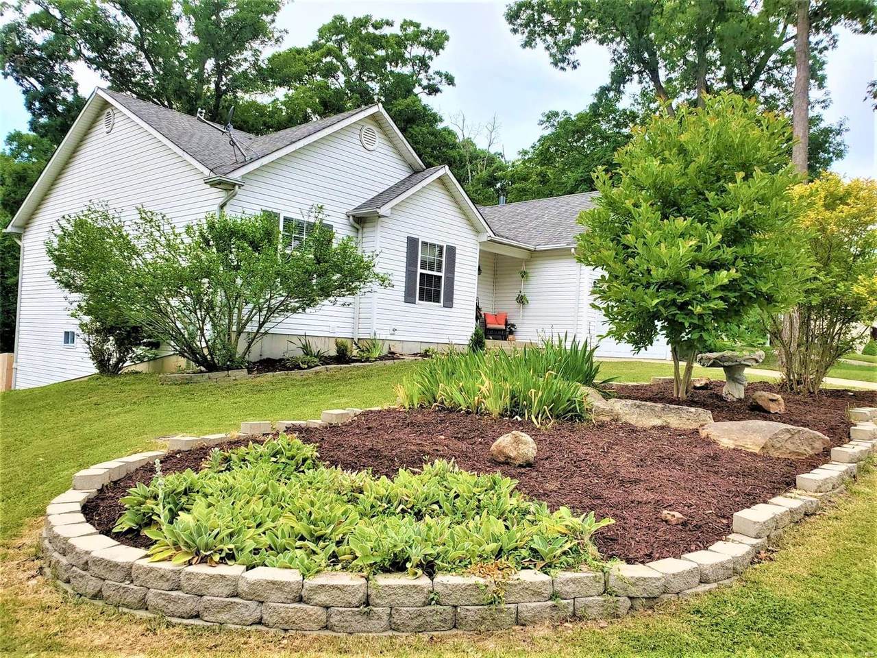 1140 Village Green Dr. - Photo 1