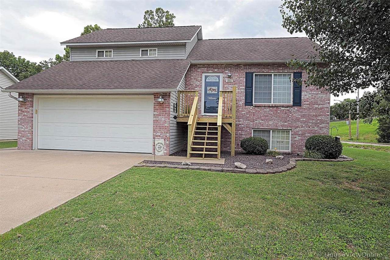 806 Hunze Street - Photo 1