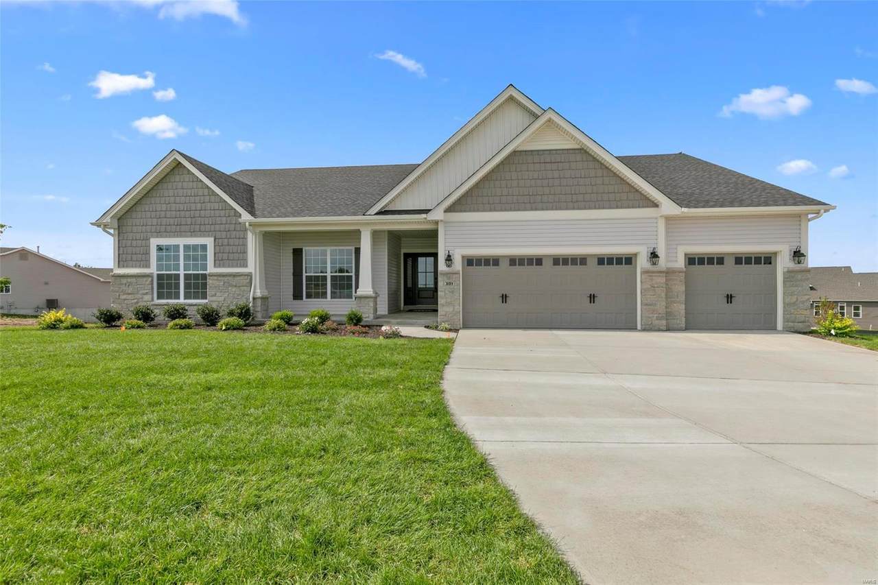 301 Alexander Court - Photo 1