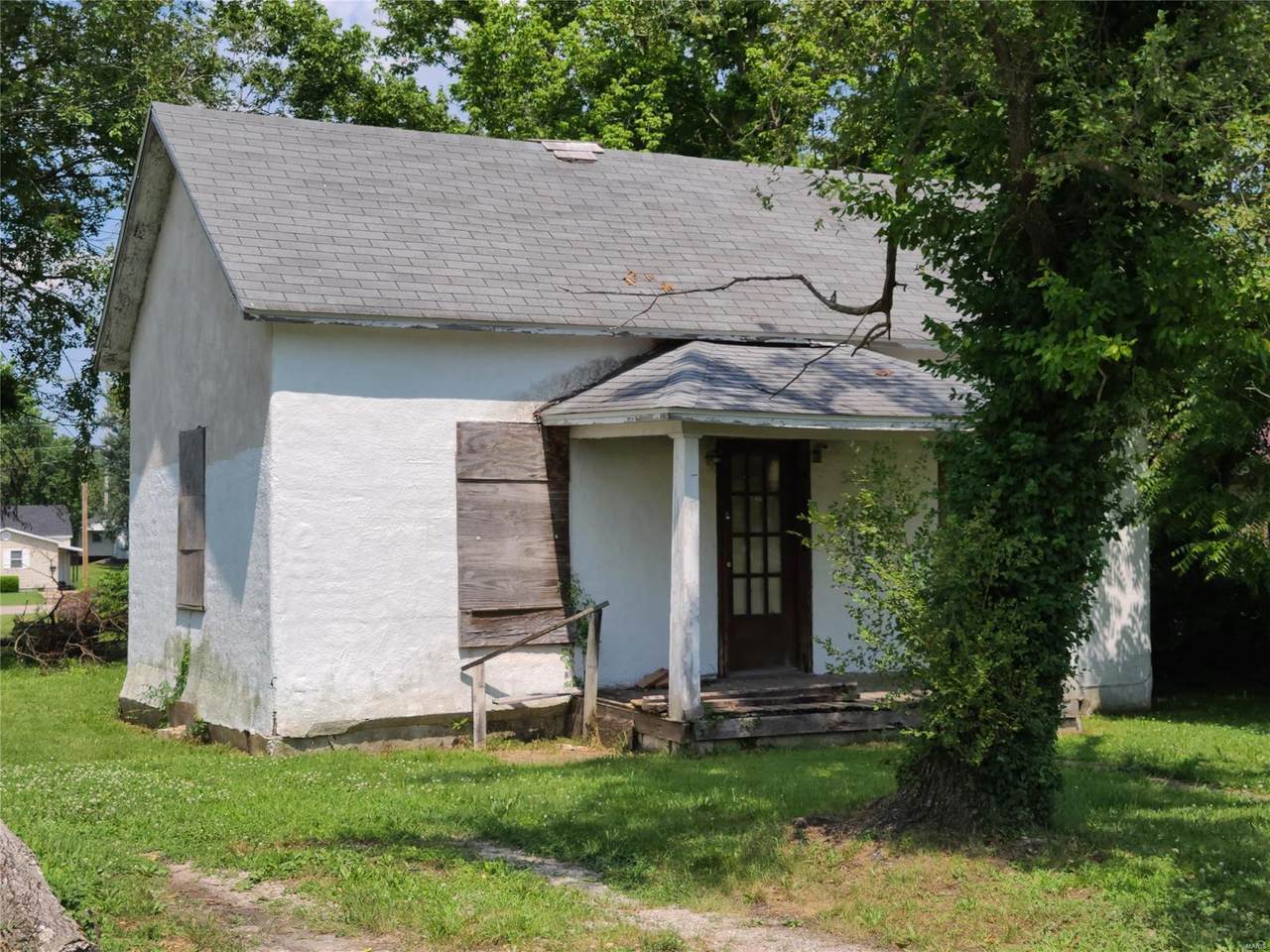 536 Polk Avenue - Photo 1