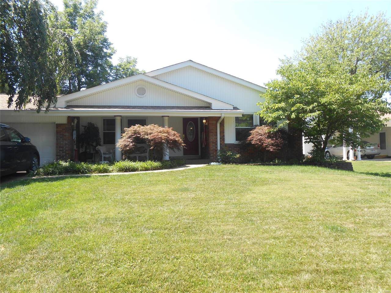 12514 Sunview Drive - Photo 1