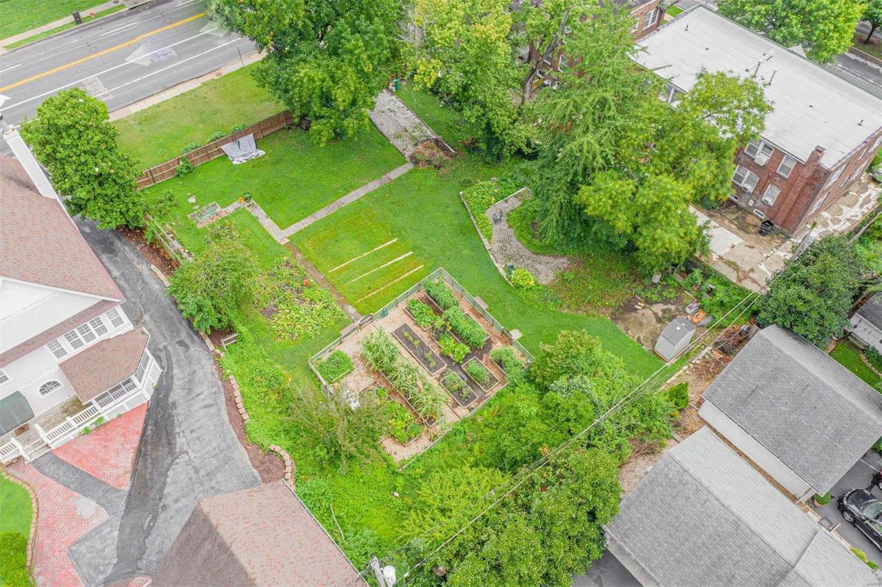 415 Hanley - Photo 1
