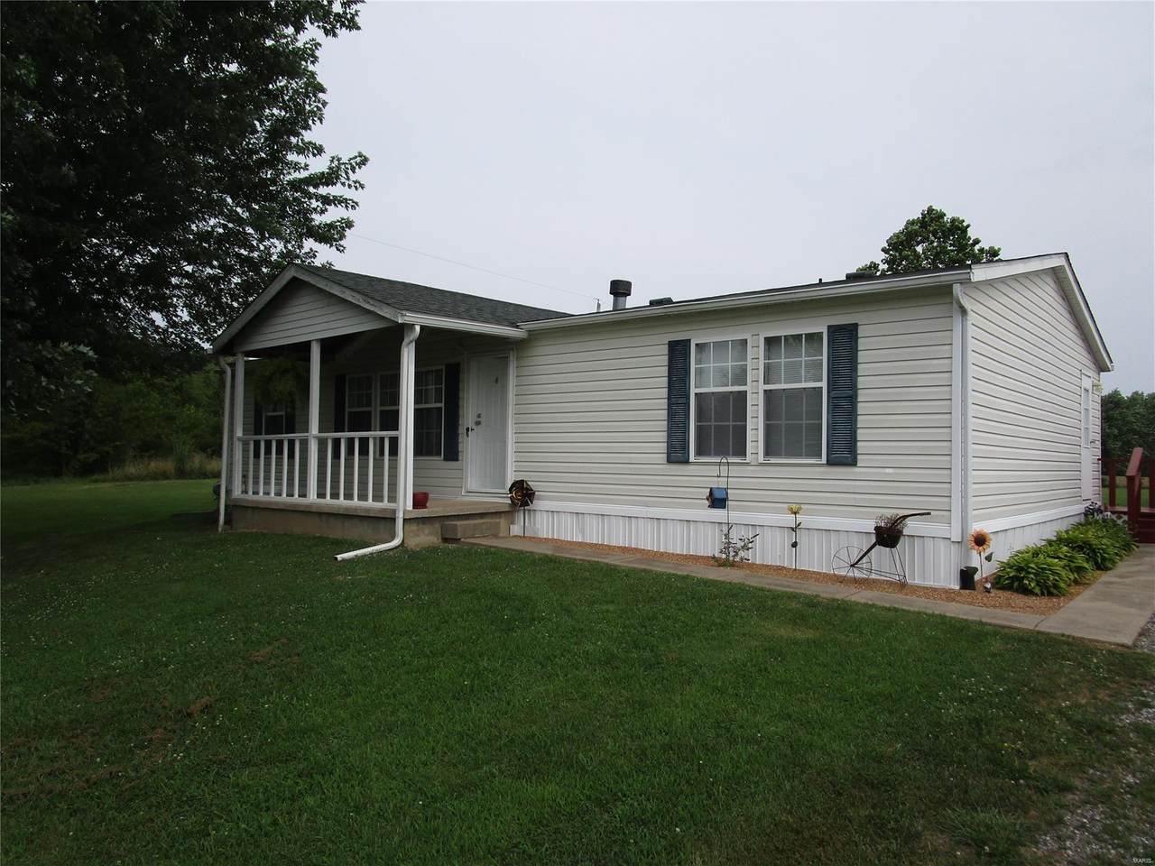 649 Hollyhock Rd. - Photo 1