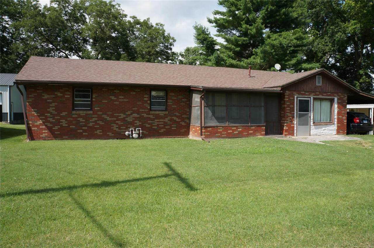 208 Barry St - Photo 1