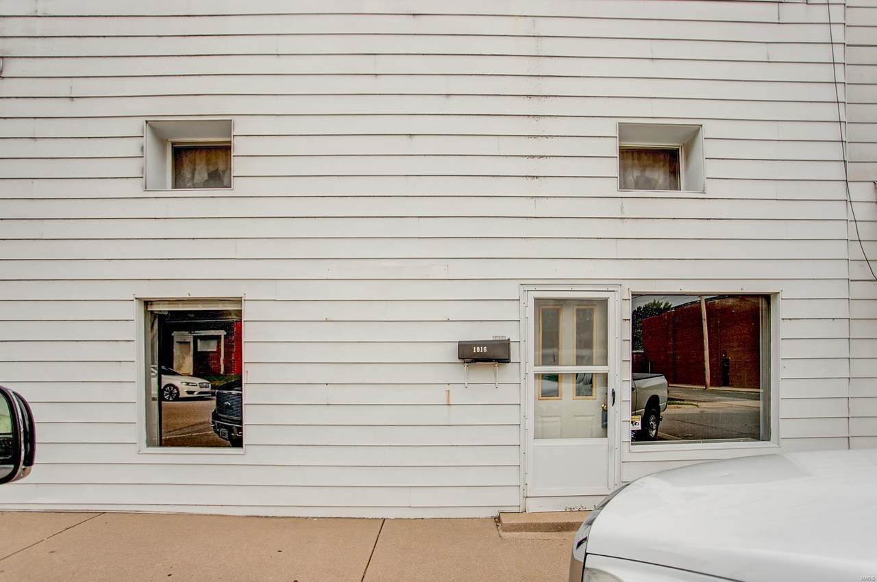 1016 Pine Street - Photo 1