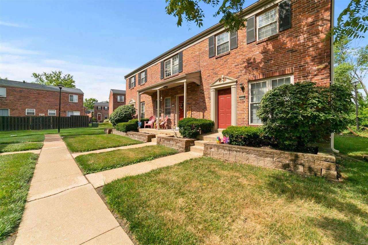 1218 Clarkson Court - Photo 1