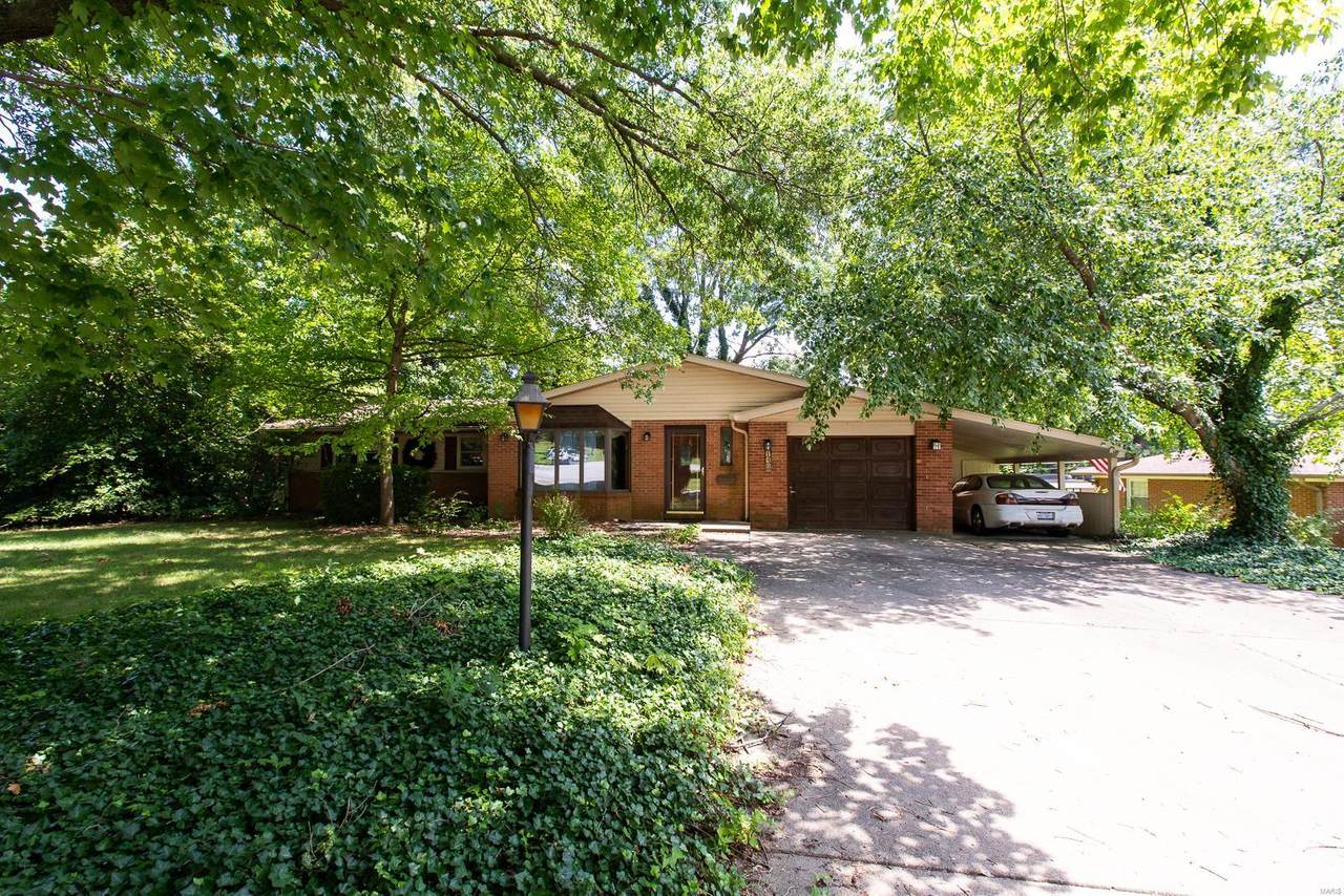 146 Cresthaven Drive - Photo 1